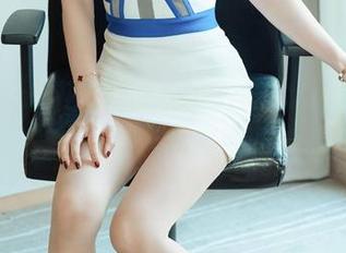HuaYang花漾 - 这里有可乐Vicky的空姐写真，你要不要一睹为快？