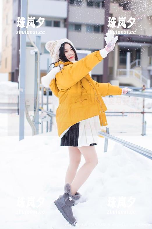IMiss爱蜜社-sisy思 IMiss爱蜜社 - sisy思的办公室写真集,最新的一组,明明很忙却总能把每个角落变得不那么单调。