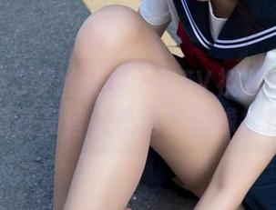 MSLASS梦丝女神 - KTV视频资源：洛洛在高音与低音的边缘摇摆