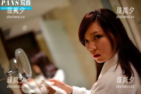 PANS写真-卓琳 PANS写真 - 卓琳的最新比基尼图包,简约风竟搭出满分气场!