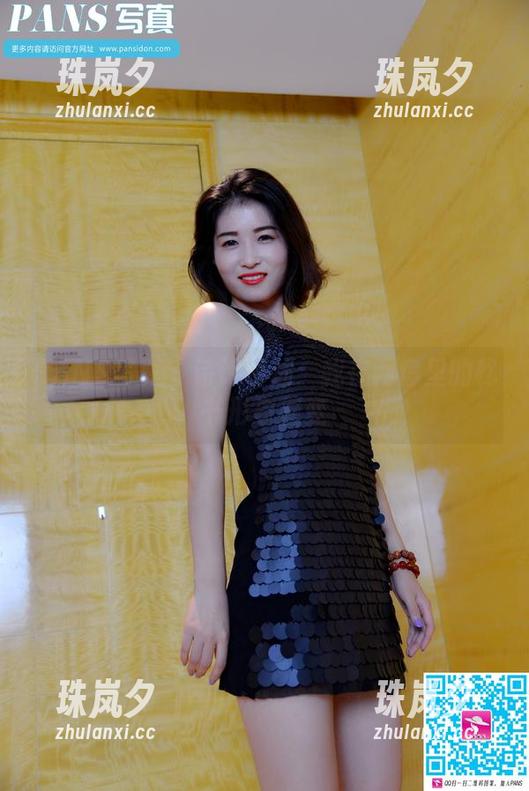 PANS写真-诗诗 PANS写真 - 诗诗讲述:我在网盘里的秘书形象善变