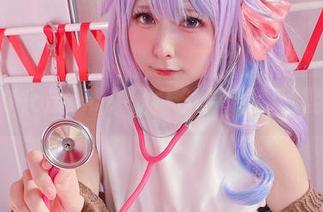 SayoMomo带来黑白合集，照片跟我说话