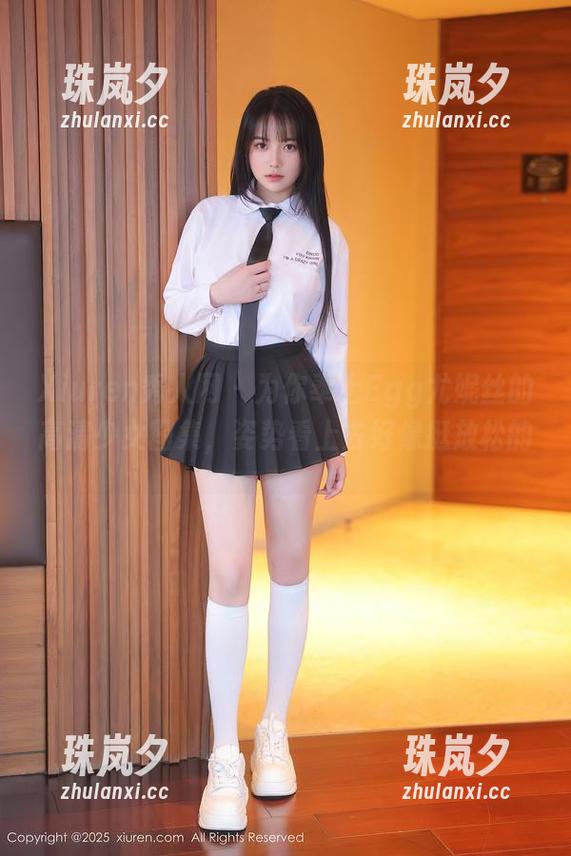 Xiuren秀人网 - 为你奉上Egg尤妮丝的高清少女图集，姿势看上去好像挺放松的。