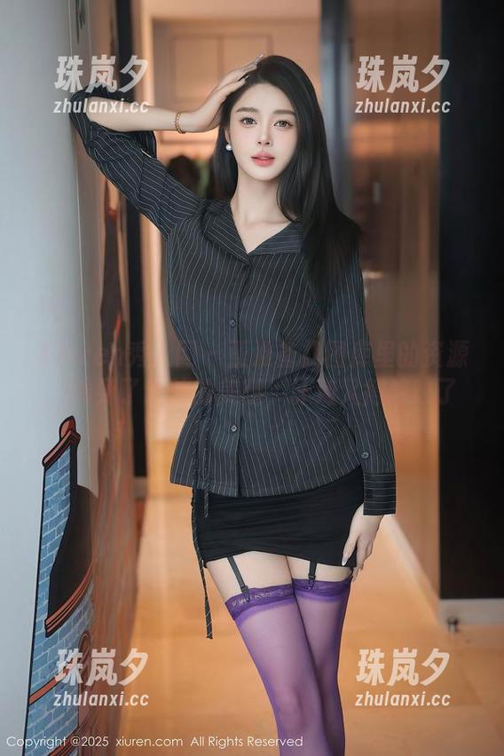 Xiuren秀人网-凯竹 Xiuren秀人网 - 正准备找图库里的资源,看到了凯竹的美腿,计划又得修改了