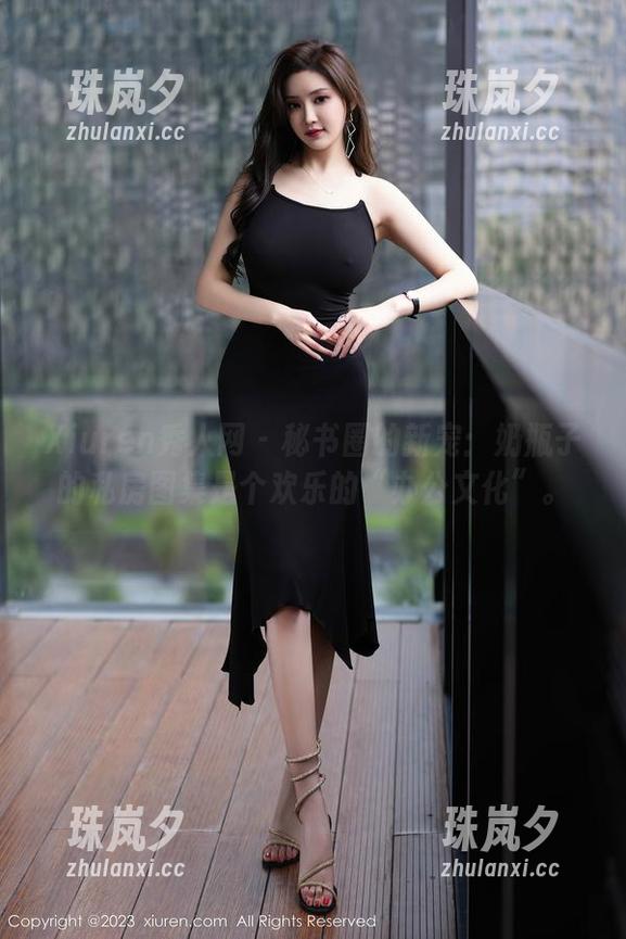 Xiuren秀人网-奶瓶子 Xiuren秀人网 - 秘书圈的新宠:奶瓶子的私房图集是个欢乐的“办公文化”。