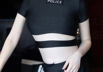 Xiuren秀人网 - 镂空之后，雯大王susie的写真更新，总有些悄悄的诱惑在等着你。