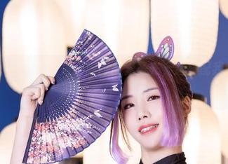 Yebin(전예빈)的图集：制服与无圣光，这搭配我给100分！