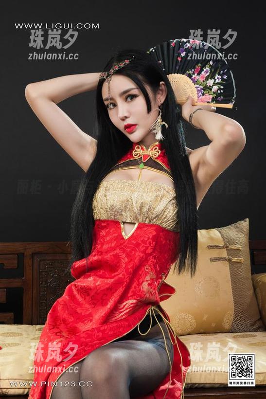 丽柜-小唐 丽柜 - 小唐与浴缸的碰撞,谁能扛得住高清照片的直视?