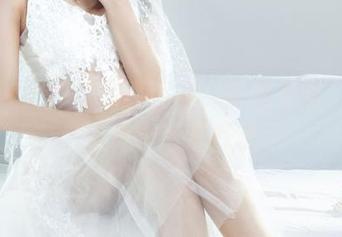 丽柜 - 汐汐以写真亮相，香丝柔吻，把壁纸追求者都打趴