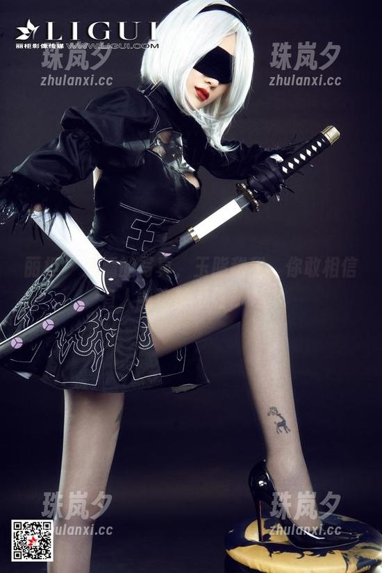 丽柜-潘潘 丽柜 - 潘潘的写真,玉脂甜甜,你敢相信有人能这般“甜”吗?