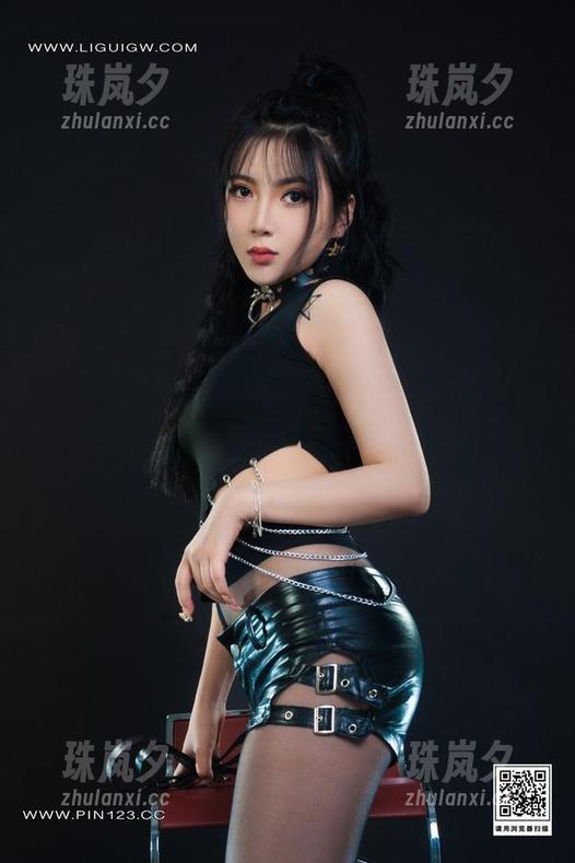 丽柜-钟晴 丽柜 - 看完钟晴的“无圣光”女仆,我才明白这是一种气质