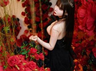 不花钱也能欣赏，亚马逊鲶鱼的JK黑丝美图让我又爱又恨