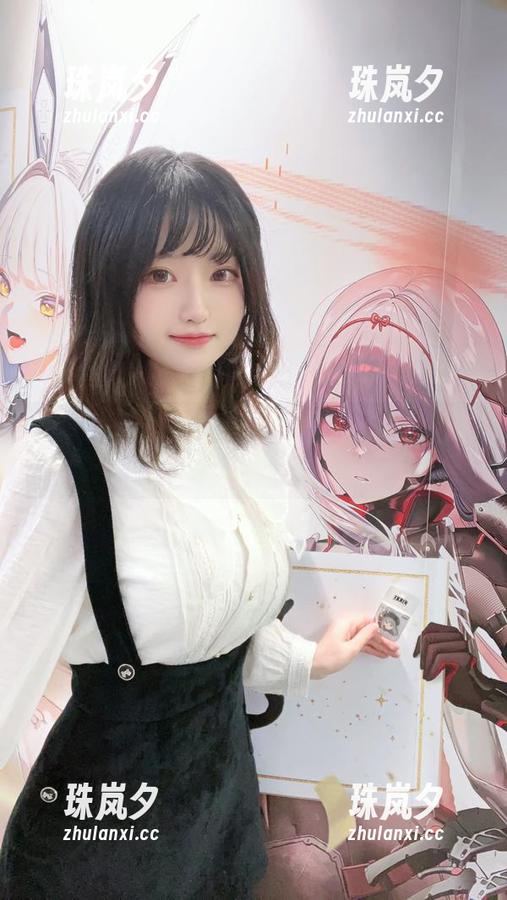 千阳快起床的纯白作品在网盘里，其实隐藏了不少对话需要推敲。