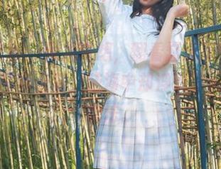 喵糖映画 - 突发奇想，翻看蠢沫沫的雷姆兔女郎写真合集，脑海中却浮现了无数个小想法。
