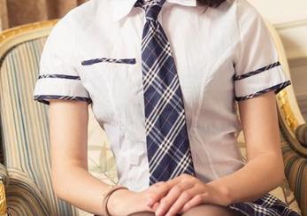 头条女神 - 琳琳的妹妹写真，你会被这俏皮打动吗？