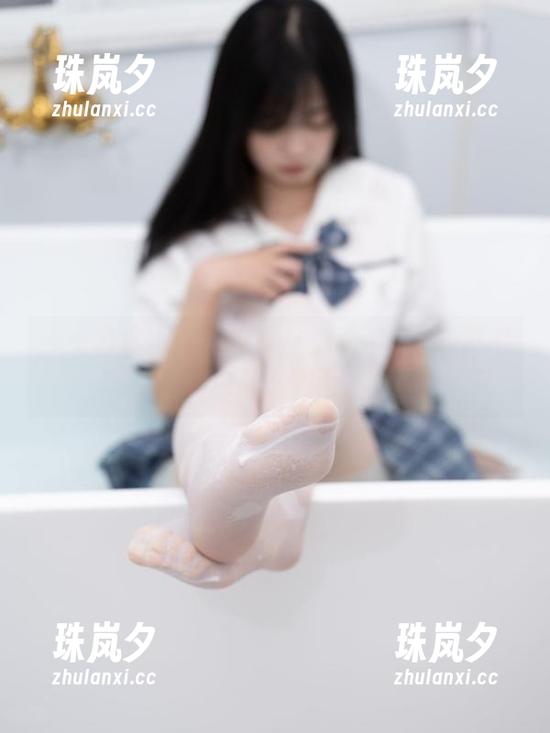 少女秩序 - 镂空也可以这么俏皮：晞可写真集告诉你什么叫百搭原图！