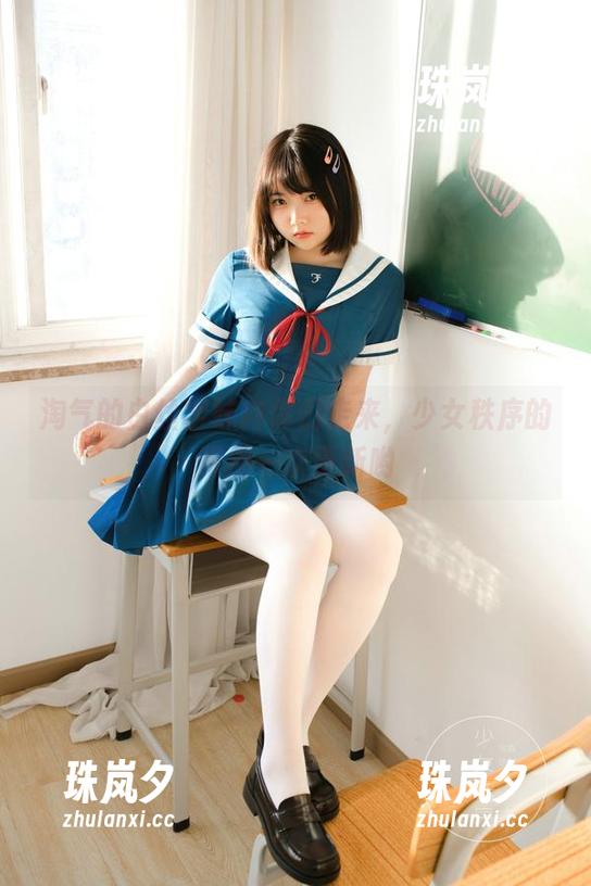 淘气的白丝学妹向你们走来，少女秩序的两周一次更新哟