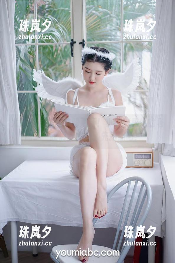 尤蜜荟 - 东欧铁骑更新！小热巴和她的马说：“我们别太急，先拍照吧！”