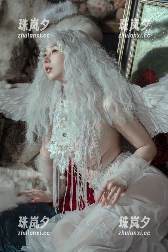 岛田云溪 看,岛田云溪放出的囚鸟美图合集——这鸟儿也许比你我都自由!