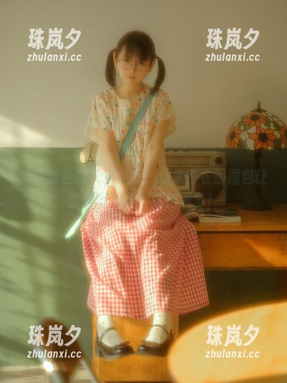 幼水铃衣 绘声绘色的天使私房,幼水铃衣的图包让我捉摸不透,期待更多!