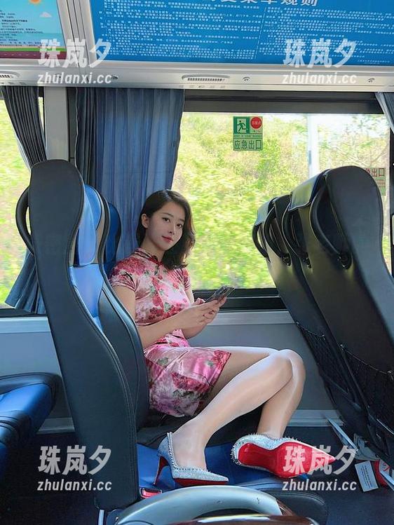 微密圈 - 比漫画还精彩的姐姐，张老师的原图合集在这等你！