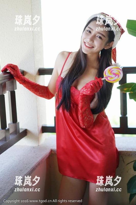 推女神-欧阳妮娜娜 推女神 - 从欧阳妮娜娜的毛衣图集中发现,原来时尚不仅是外表,还有那种无奈的吸引力。