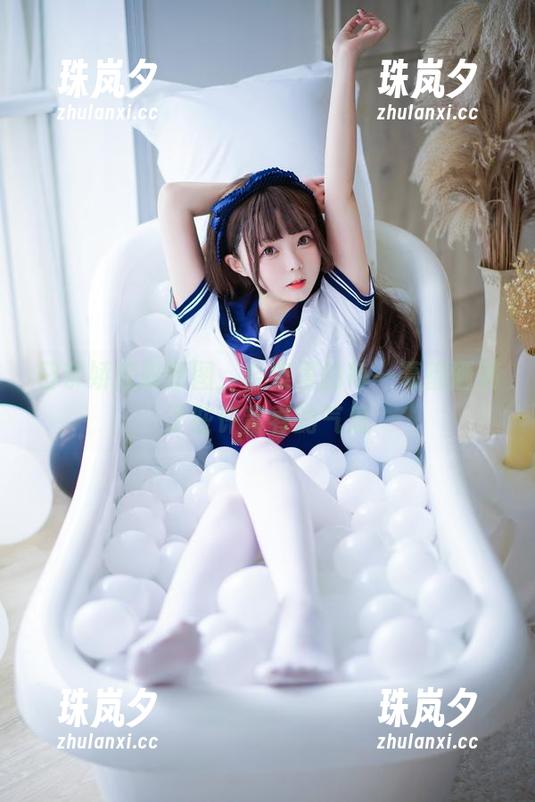 日奈娇校服原图，合集里的每一幕都洒满了些许青春的气息
