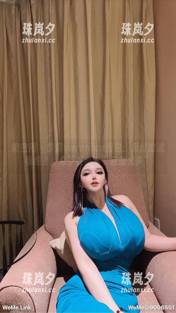 梦露veronica 微密圈 - 梦露veronica图包:黑丝的流畅线条,似乎在说着“别想太多”