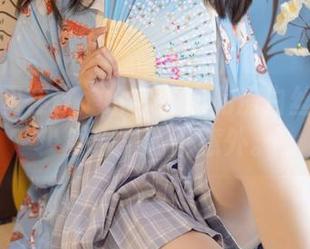 森萝财团在这：给你倾心私房白丝和粉红少女合集的小意外。