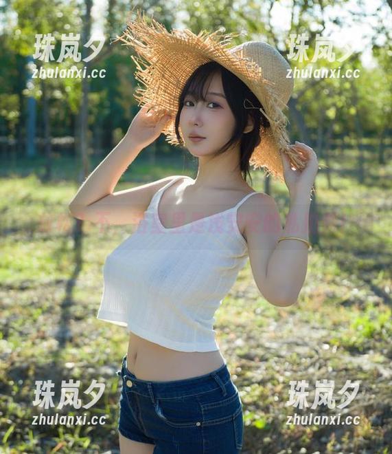 放松？不，浴室里是浅安安的私拍秀！