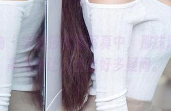 爱尤物 - 李丽莎制服写真中，那抹风格，高清得让人生出好多疑问。