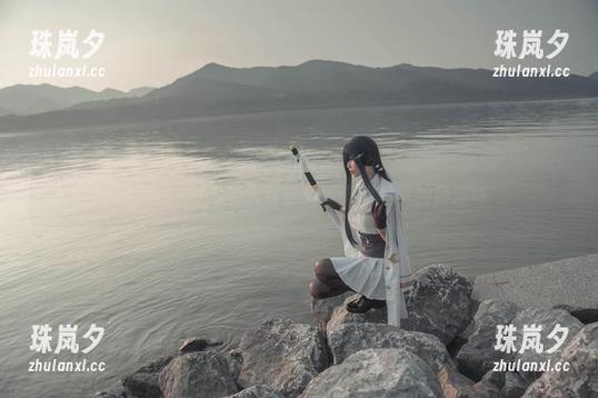 爱老师_PhD 爱老师_PhD的天台浮想:高清写真的新演绎