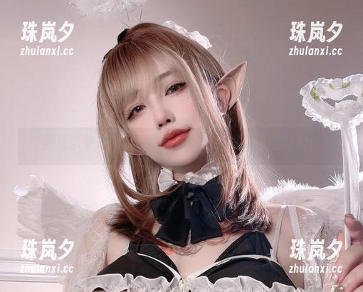 狐洛洛子 游泳季节来啦,原图带你领略狐洛洛子的福利!