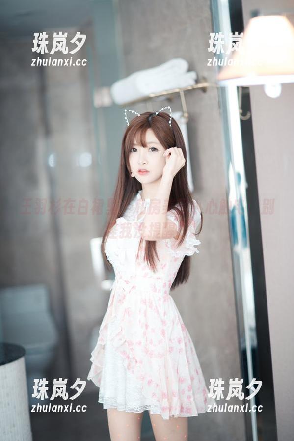 王羽杉 王羽杉在白裙里,私房美图小心触电,别怪我没提醒!