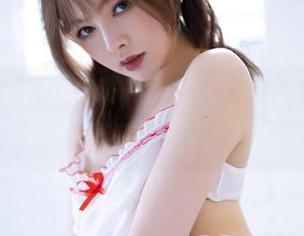 白露Bululu的资源大白话，纯白套图……果然好乖！