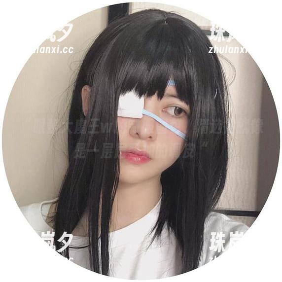 眼酱大魔王w “眼酱大魔王w的制服图包,精选得就像是一层层叠加的调皮“