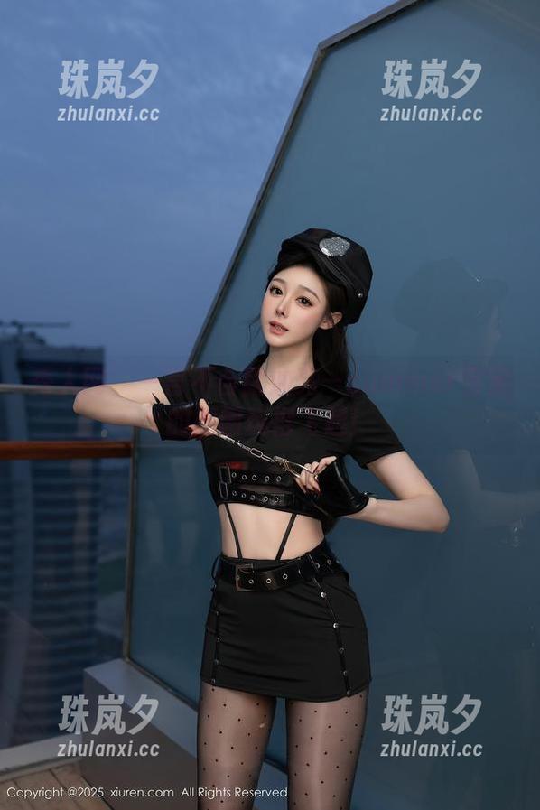 秀人网 - 一言不合就油亮—summer宝宝的原图玩得飞起！