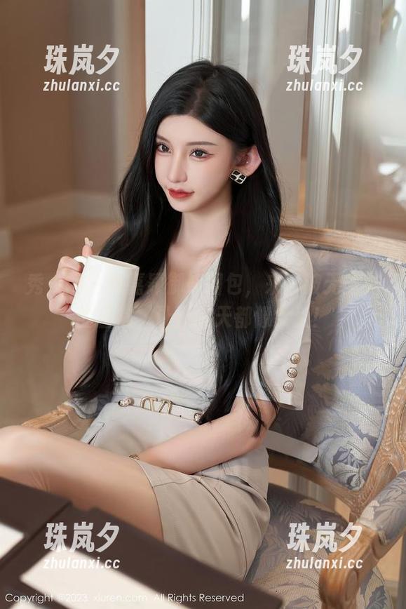秀人网-何嘉颖 秀人网 - 何嘉颖御姐图包,来一波无圣光的日常,让你每天都像女王!