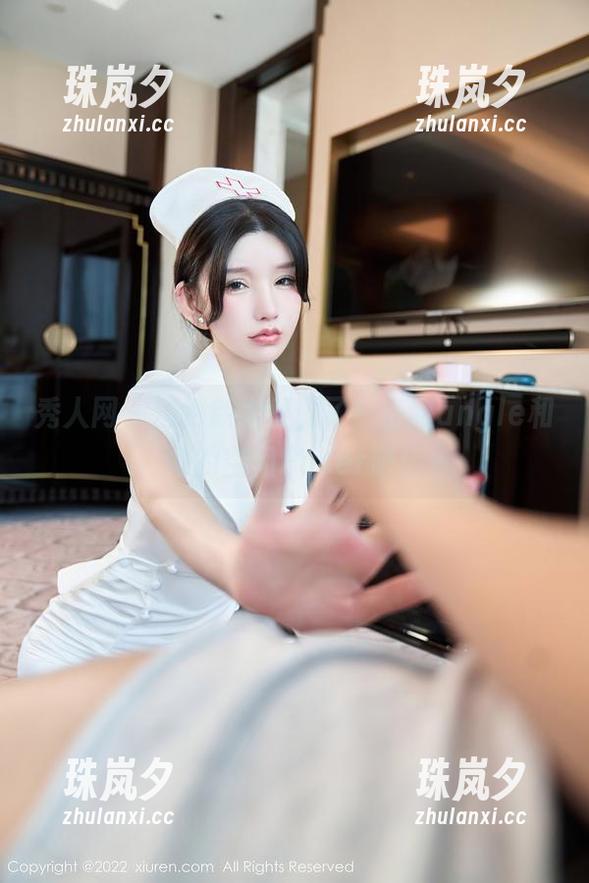 秀人网 - 这更新太舒服了！小甜angle和她的空姐Poser吧！
