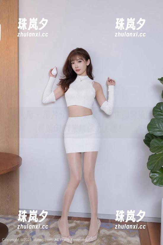 秀人网-黄婧GIGI 秀人网 - 图片分享:如果修女也追潮流,黄婧GIGI来给你上上课!