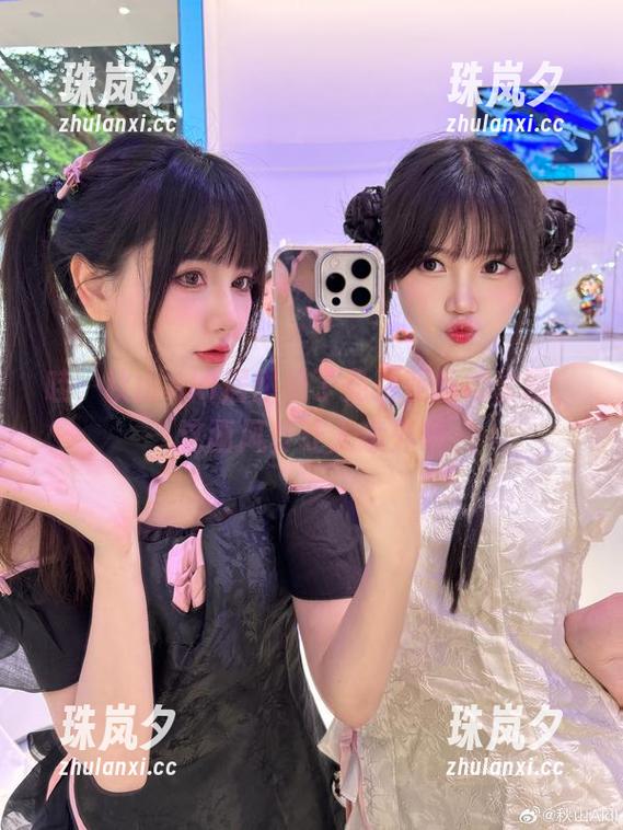 秋山AkI 哇,秋山AkI居然送了免费亚丝娜套图,这画风真让人意外呐