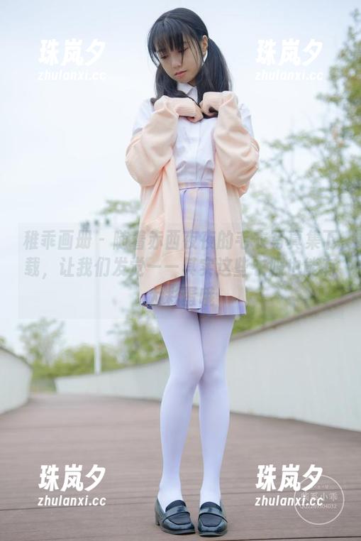 稚乖画册 - 随着赤西夜夜的毛衣写真集下载，让我们发觉——其实这些衣服也能有大彩蛋哦