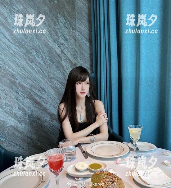 谁都想看腐团儿Ikaros的新作品，卡特琳娜-暗夜猫女，看来我又要点赞了！
