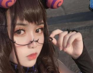 直击心灵的最新资源：芊川一笑MNK在浴缸里悠闲的时刻，偷个懒也不错吧？