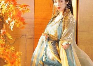 我就想问，为什么苏嫣嫣阿姨的灰丝图包，总能在不经意中打动人心？