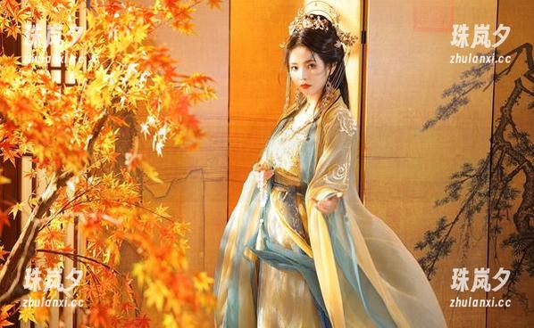 我就想问，为什么苏嫣嫣阿姨的灰丝图包，总能在不经意中打动人心？