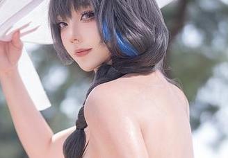 原图不是梦！免费为你呈现菌烨tako的Nikke女神泳装教科书