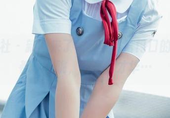 菠萝社 - 新图来了，夏美酱给门口的猫咪都吓一跳，真是有才华…