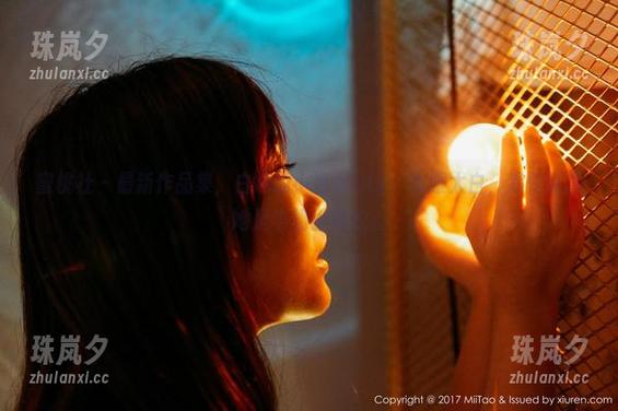 蜜桃社-小魔女lily 蜜桃社 - 最新作品集,白色的小魔女lily,衣服太白,我快以为她是牛奶出来的。