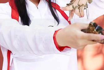 蜜桃社 - 定制真希的白色写真—其实不过是种色彩游戏而已。